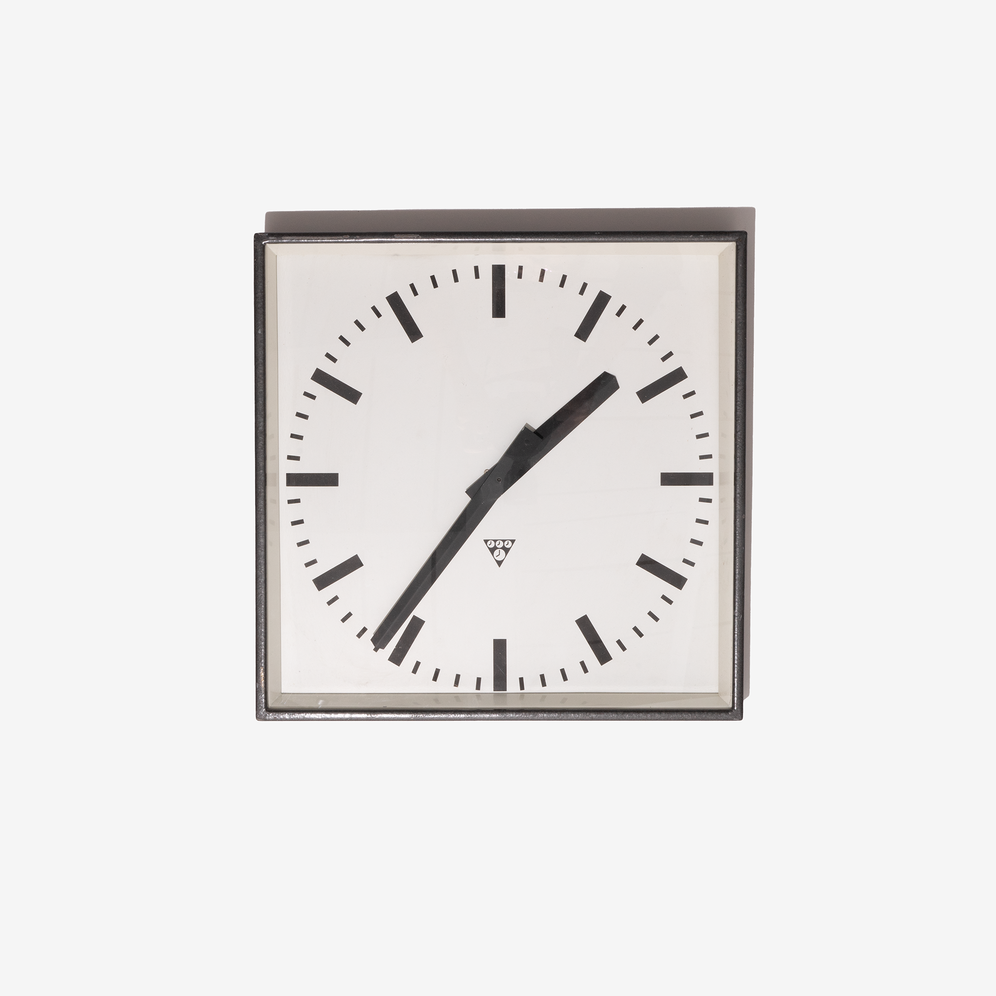 Park Side Market | PRAGOTRON WALL CLOCK SQUARE Park Side Market | PRAGOTRON WALL CLOCK SQUARE