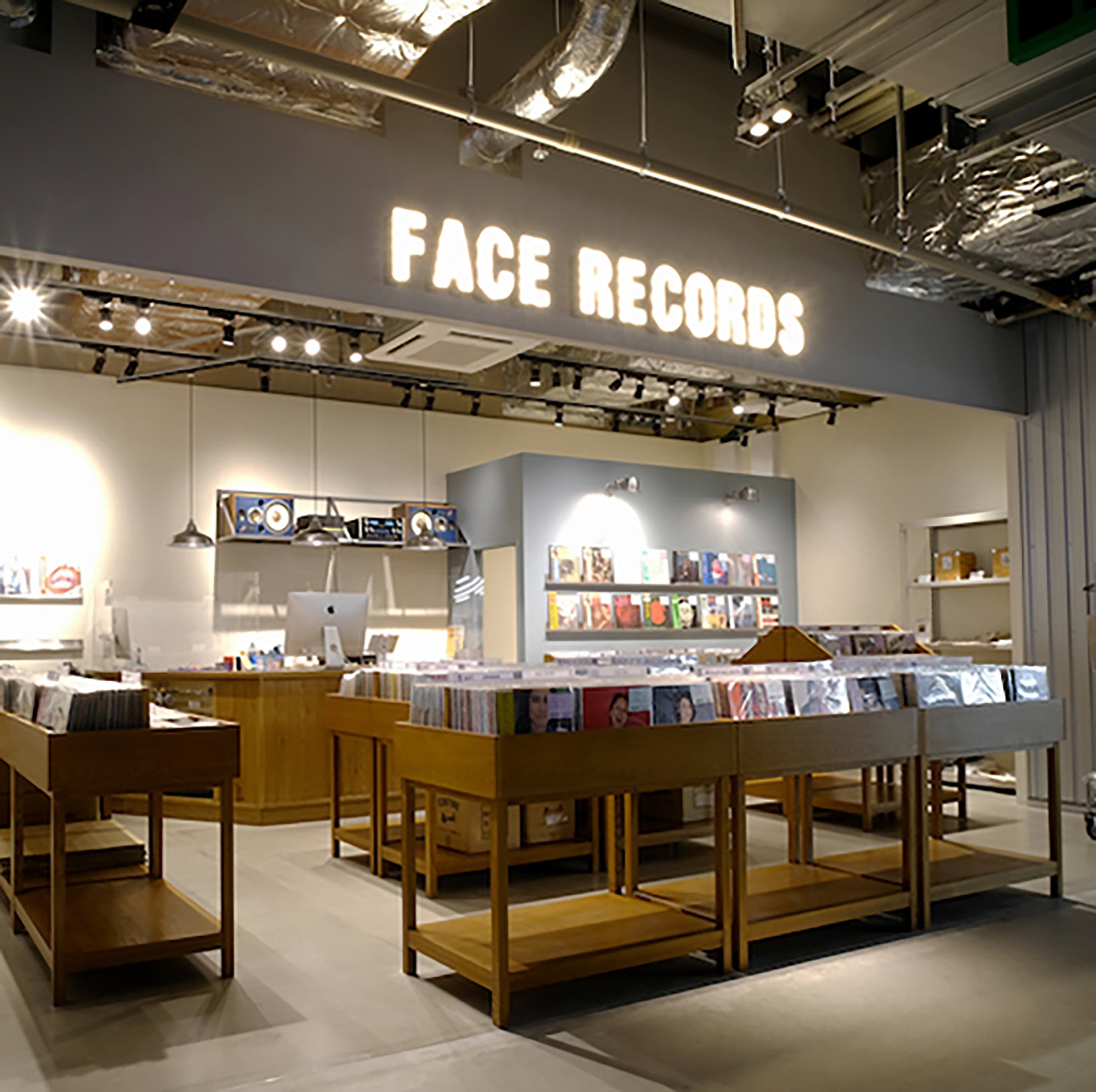 施工事例 RETAIL FACE RECORDS /MIYASHITA PARK 2020/07 LOCATION:渋谷