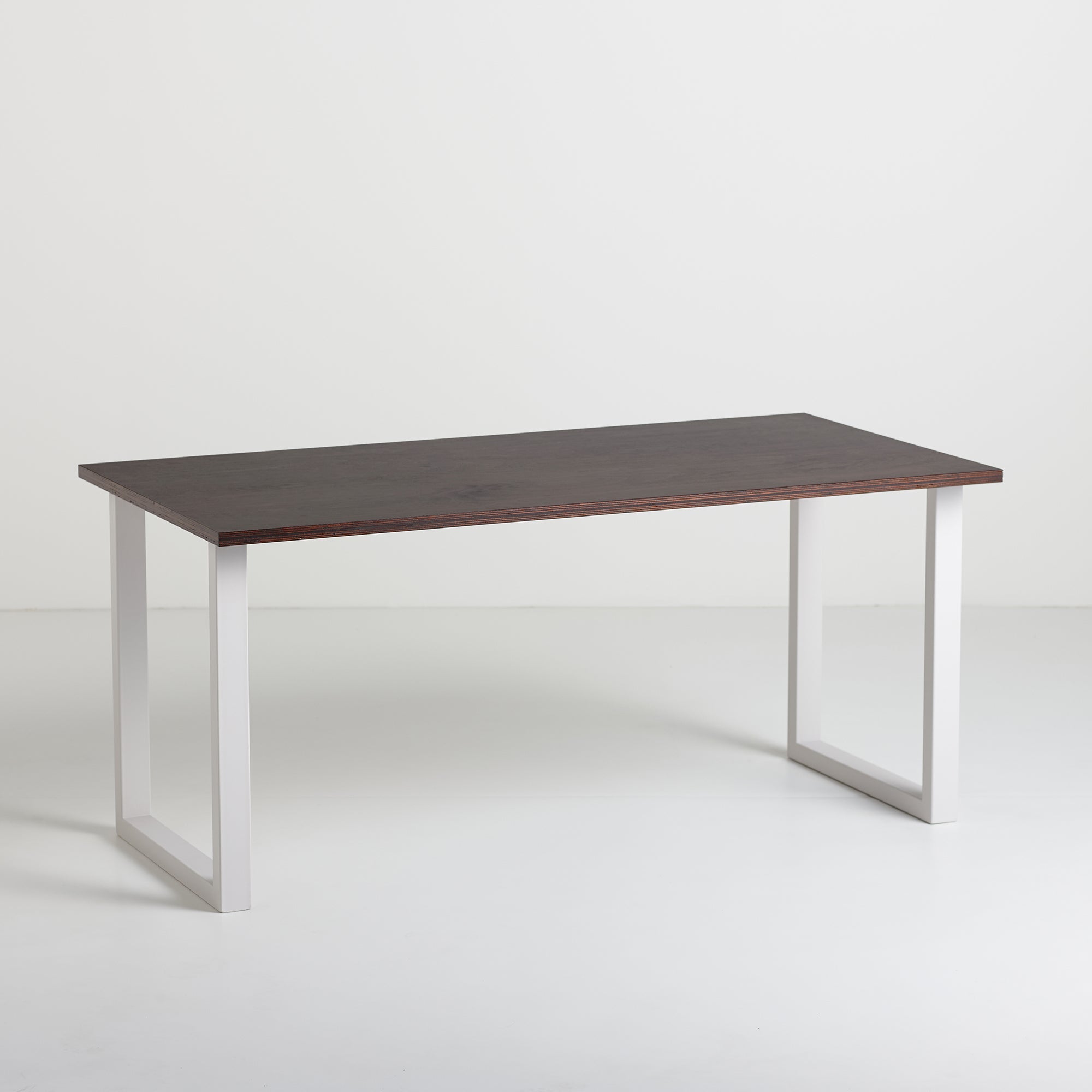 DESK & TABLE WOOD / SQUARE LEG