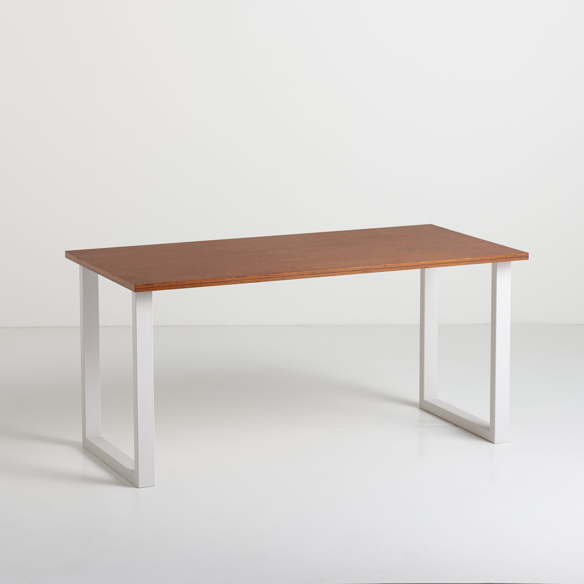 Park Side Market デスク 天板 脚付き 135 x 80cm Park Side Market デスク 天板 脚付き 135 x 80cm 【公式通販】