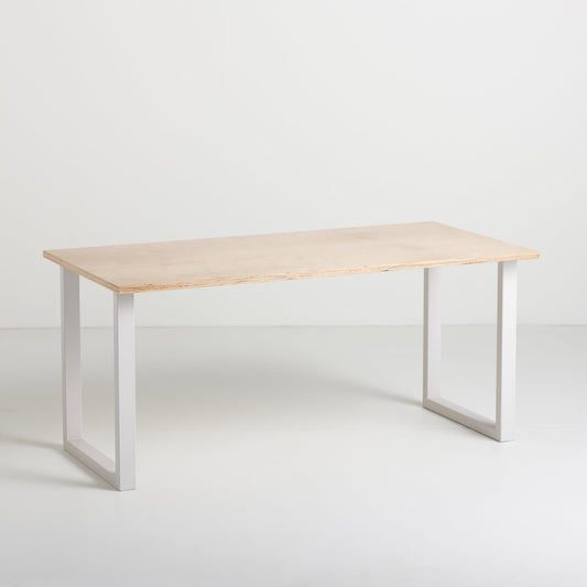 DESK & TABLE WOOD / SQUARE LEG