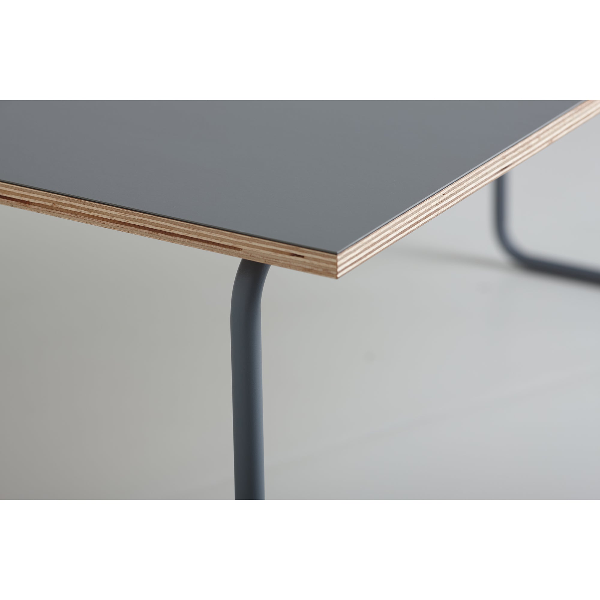 DESK & TABLE LINOLEUM / STEEL PIPE LEG – Park Side Market
