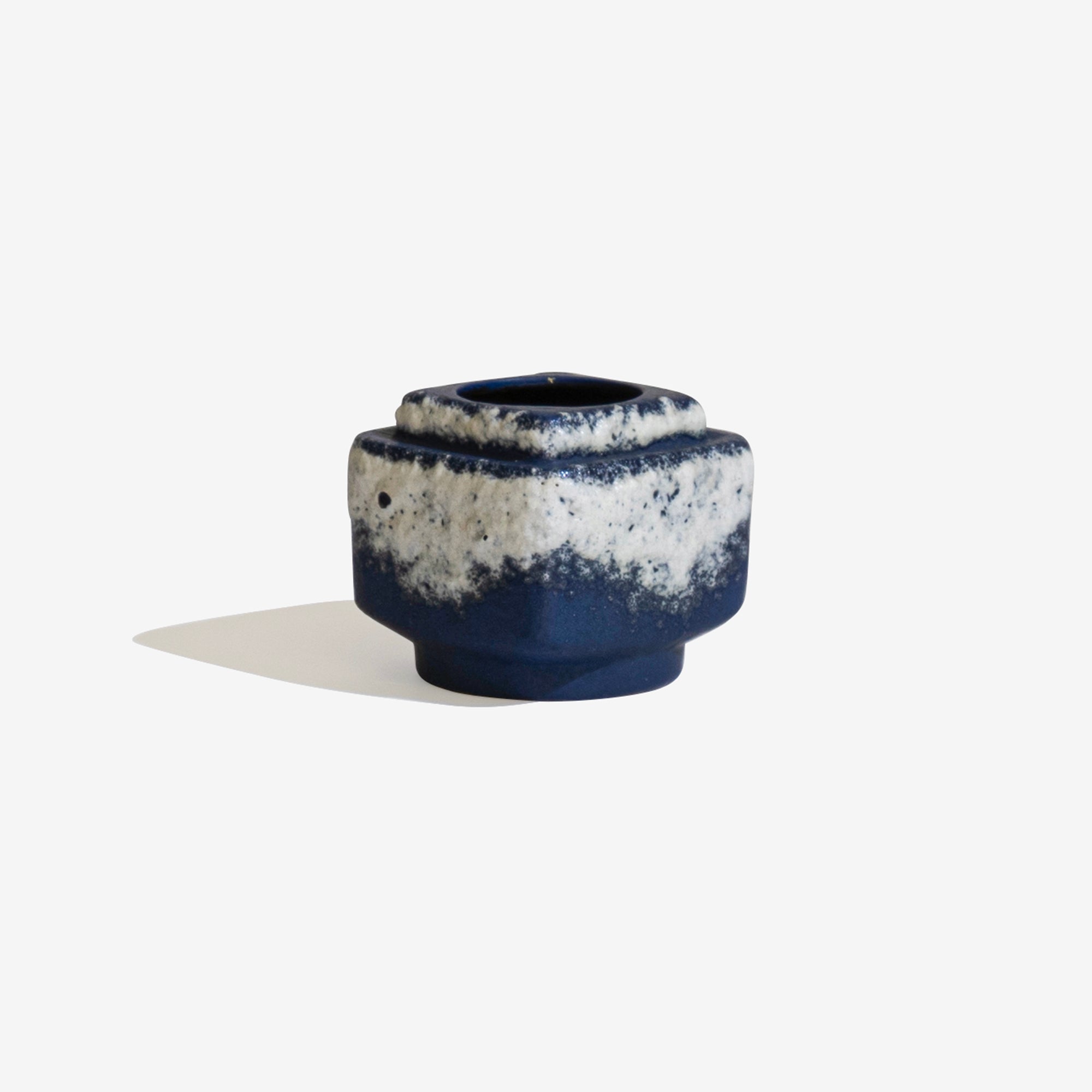 Blue And White Square Fat Lava 150 / DÜMLER & BREIDEN – Park Side