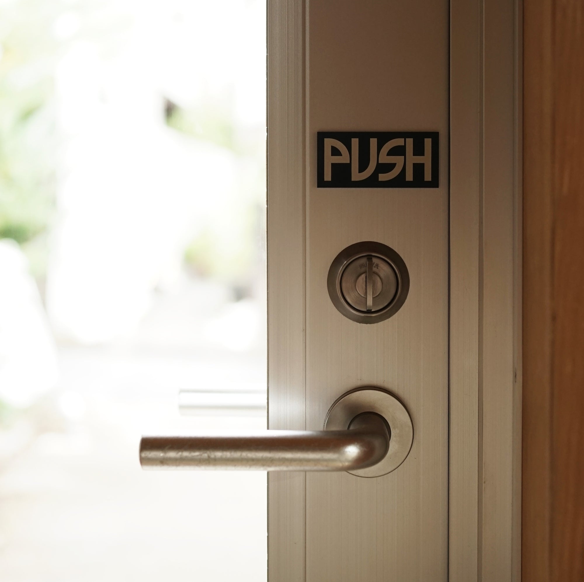 Park Side Market | ACRYLIC SIGN PLATE B PUSH