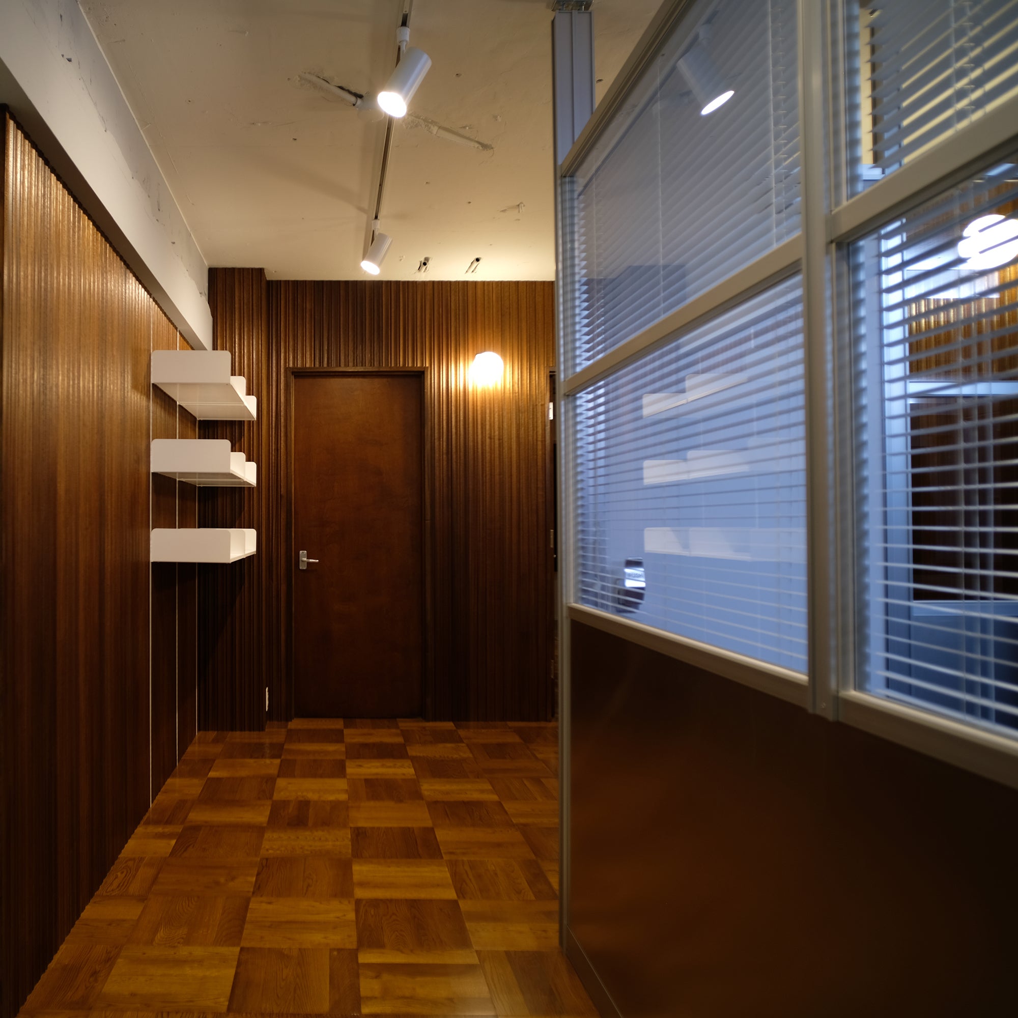 施工事例 OFFICE/STUDIO MOSH 2020/01 LOCATION：表参道