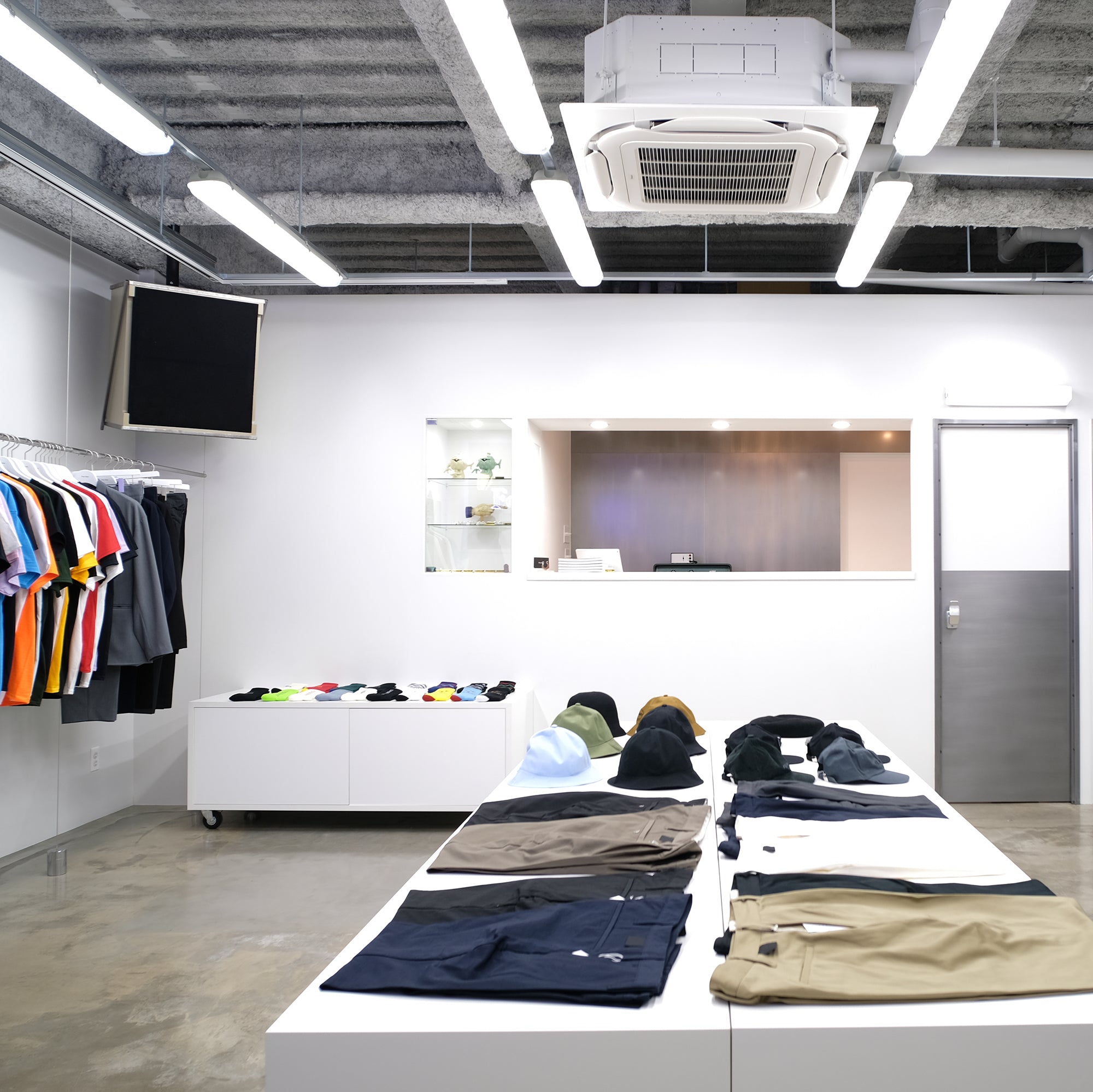 施工事例 RETAIL FOUR STORE 2020/05 LOCATION：中目黒